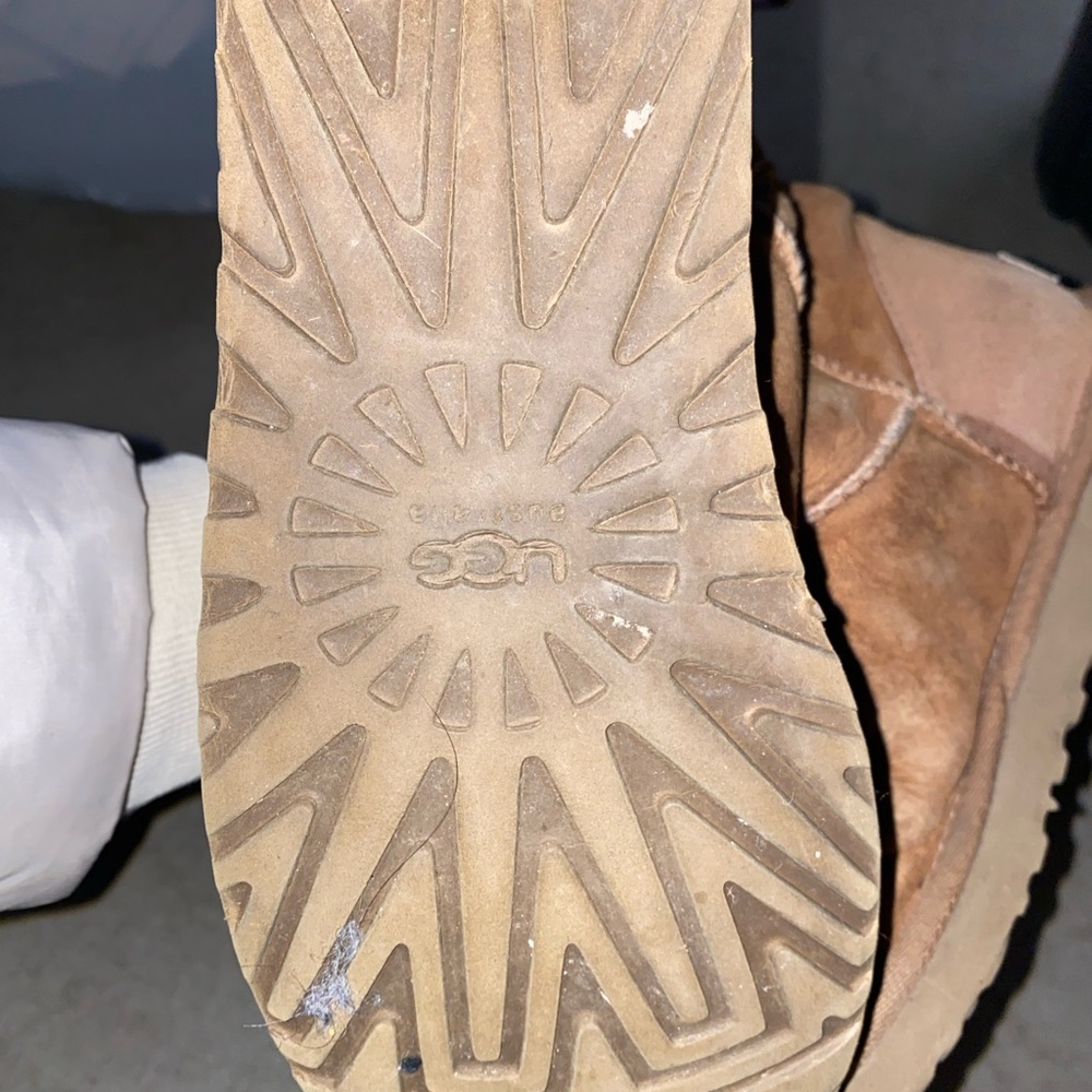 Bailey Button Uggs - image 6